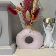 Load image into Gallery viewer, Donut vase
